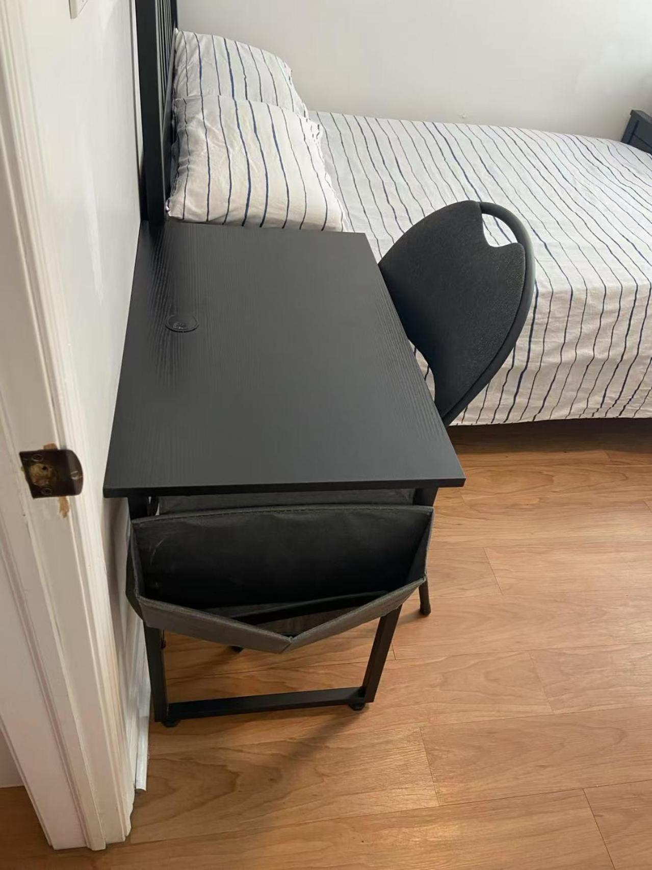 Double Room With Shared Bathroom 536B Toronto Exterior photo